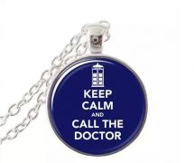 Doctor Who náhrdelník Keep Calm and Call The Doctor | bílý, temněmodrý