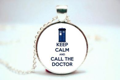 Doctor Who náhrdelník Keep Calm and Call The Doctor