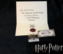 Zvací dopis z Bradavic pro Harryho Pottera s pečetí