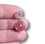 korálek na náramek Avengers - štít Captain America 2. jakost Missore