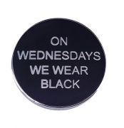 odznak Wednesday Addams