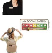 odznak My Social Battery bílý