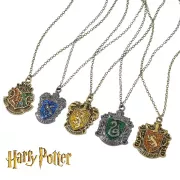 řetízek Harry Potter Bradavické koleje | Bradavice, Havraspár, Mrzimor, Nebelvír, Zmijozel